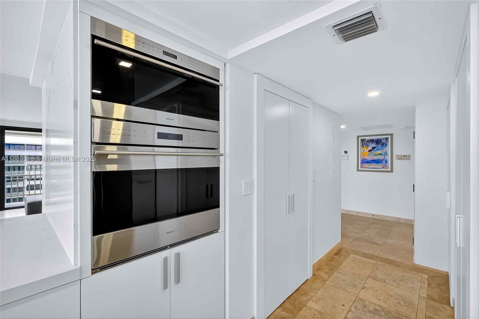 3 Grove Isle Dr #C1802, Coconut Grove FL 33133