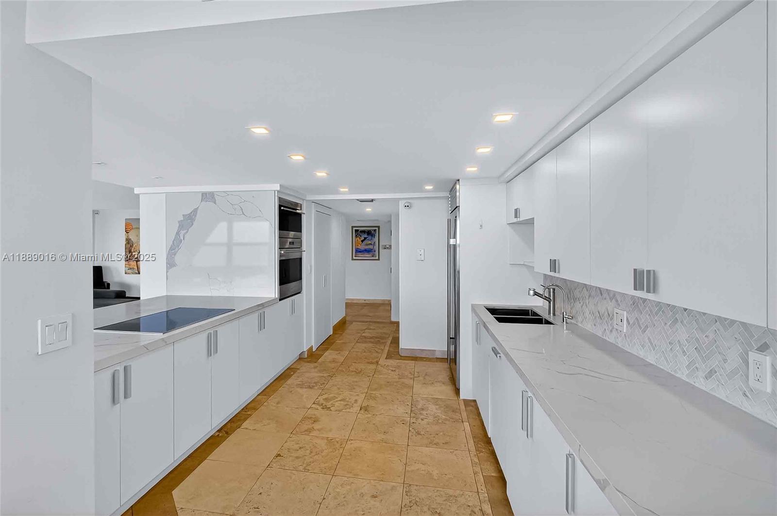 3 Grove Isle Dr #C1802, Coconut Grove FL 33133