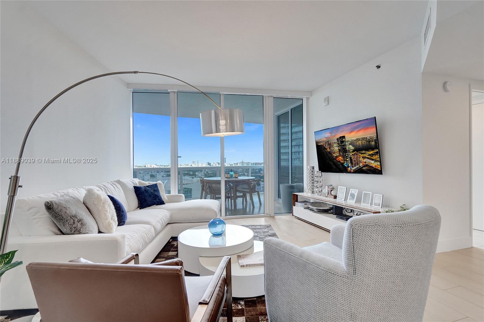 400 Alton Rd #1505, Miami Beach FL 33139