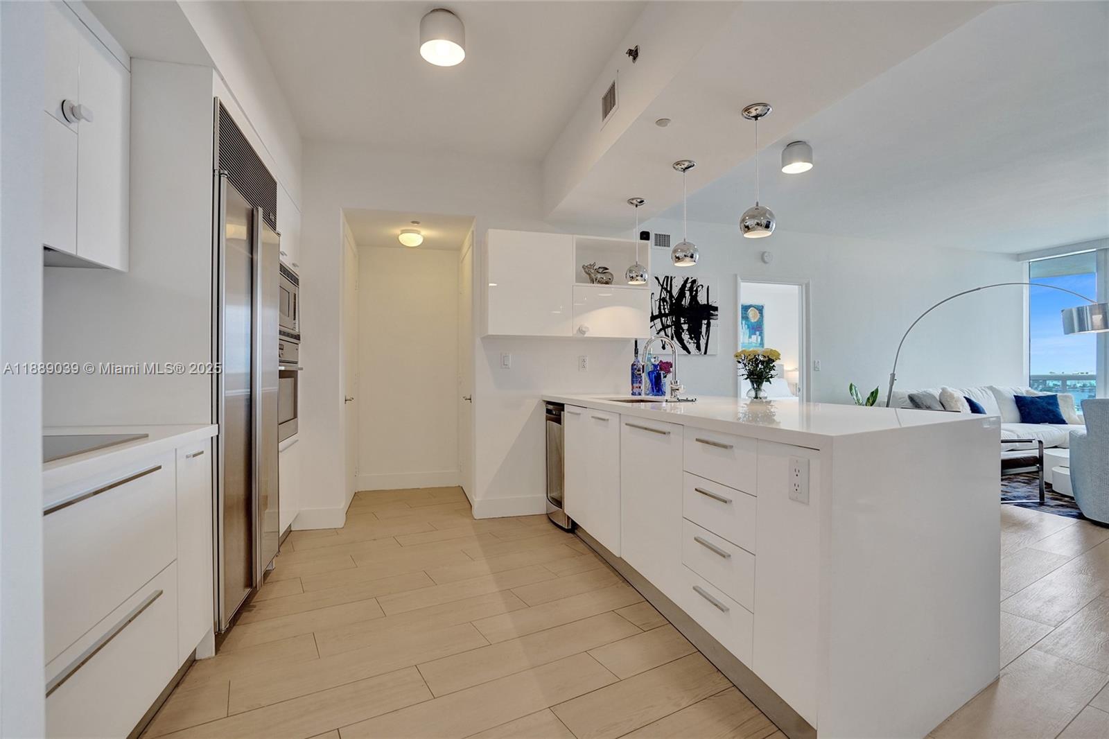 400 Alton Rd #1505, Miami Beach FL 33139