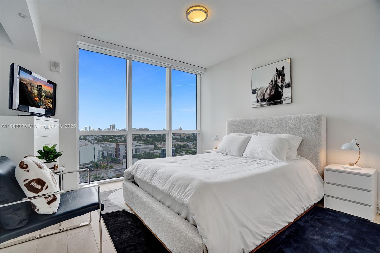 400 Alton Rd #1505, Miami Beach FL 33139