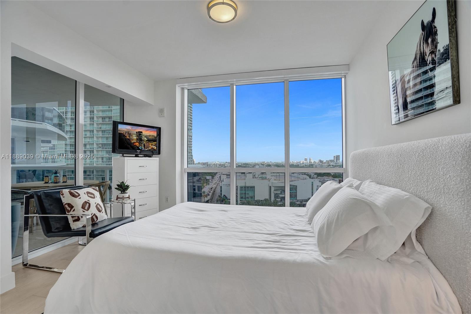 400 Alton Rd #1505, Miami Beach FL 33139