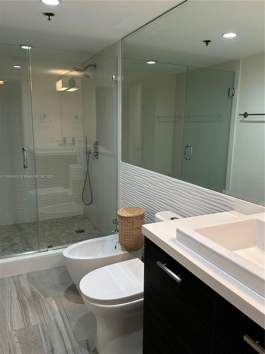 201 Crandon Blvd #302, Key Biscayne FL 33149