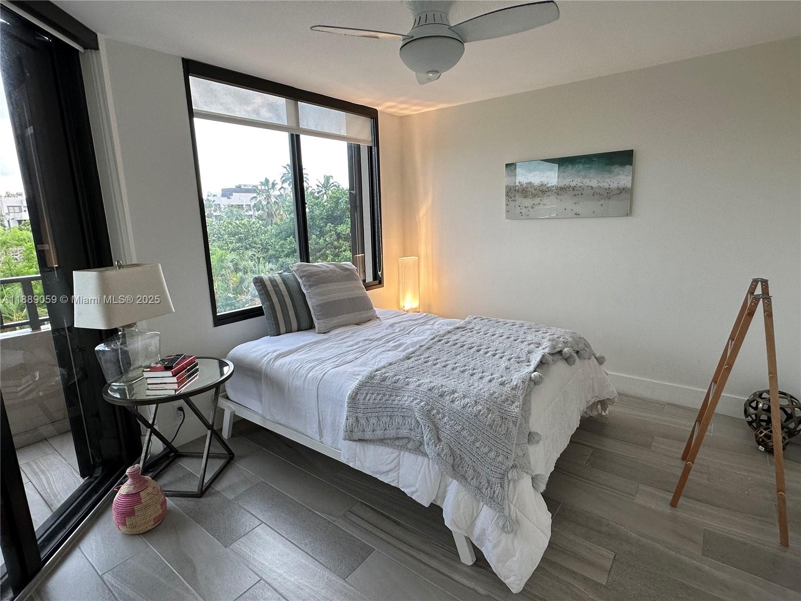 201 Crandon Blvd #302, Key Biscayne FL 33149