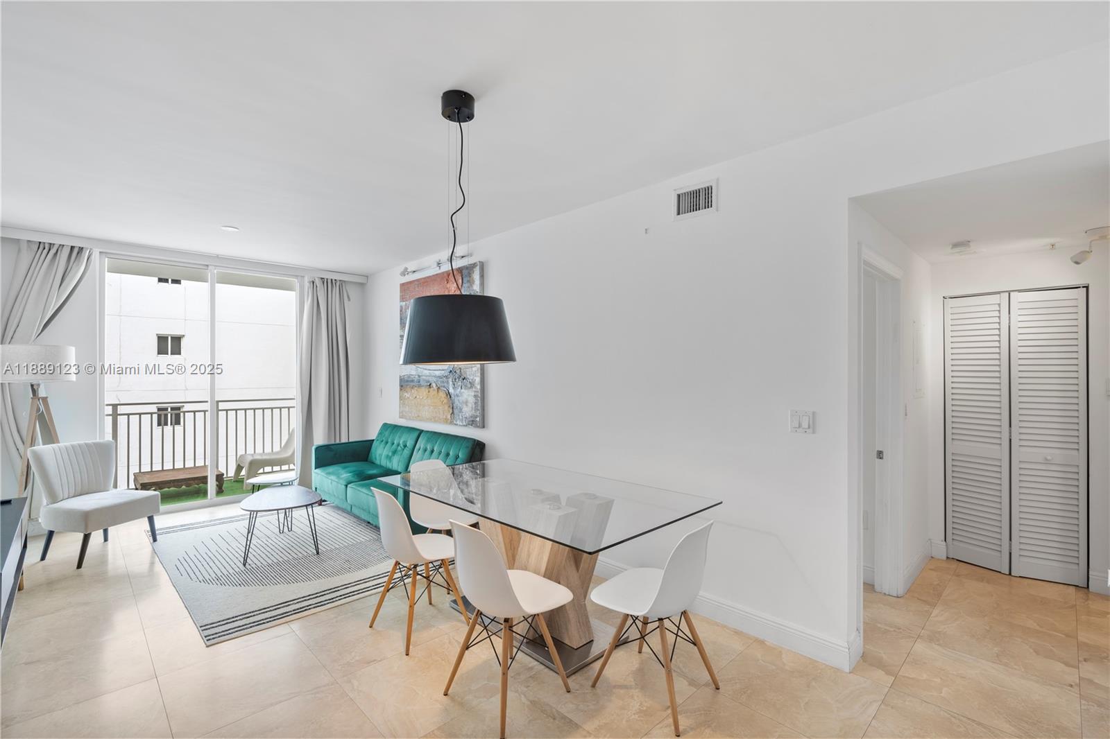 185 SE 14th Ter #2602, Miami FL 33131