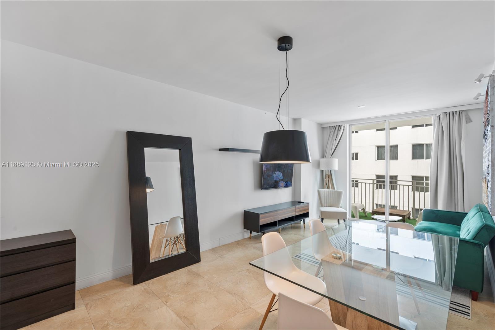 185 SE 14th Ter #2602, Miami FL 33131