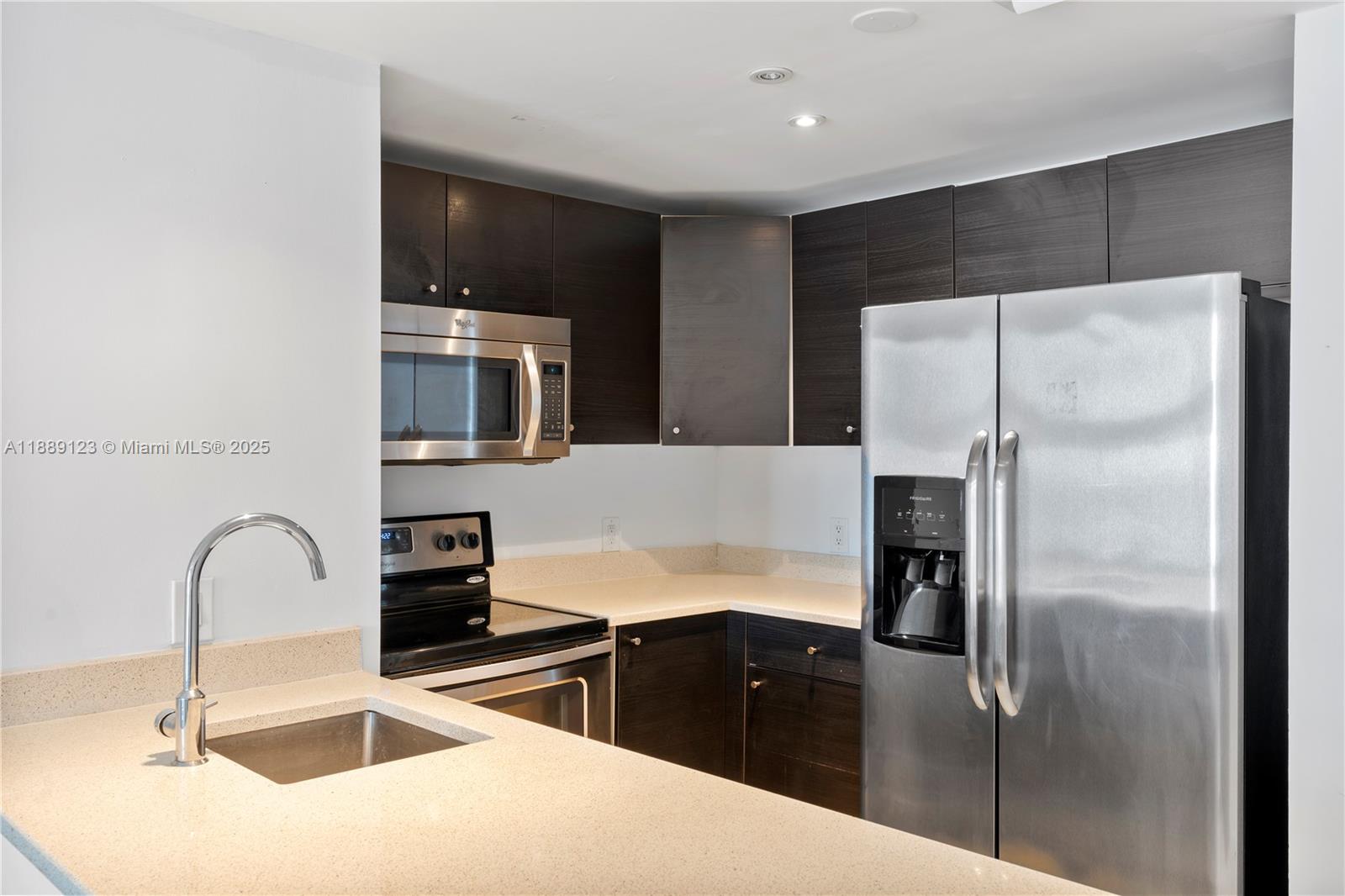 185 SE 14th Ter #2602, Miami FL 33131