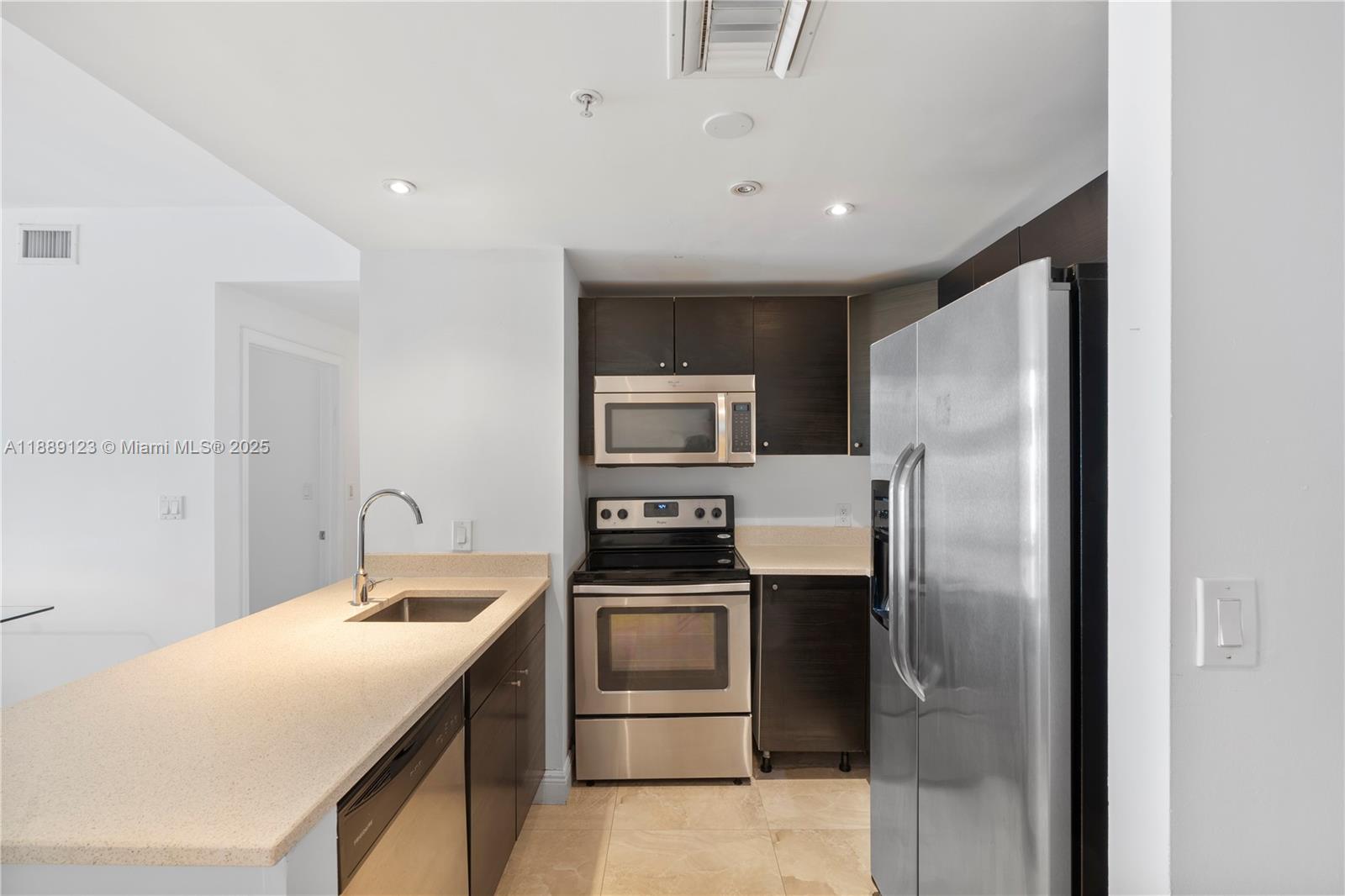 185 SE 14th Ter #2602, Miami FL 33131