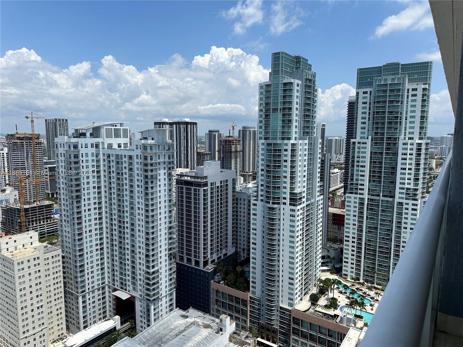 50 Biscayne Blvd #4305, Miami FL 33132