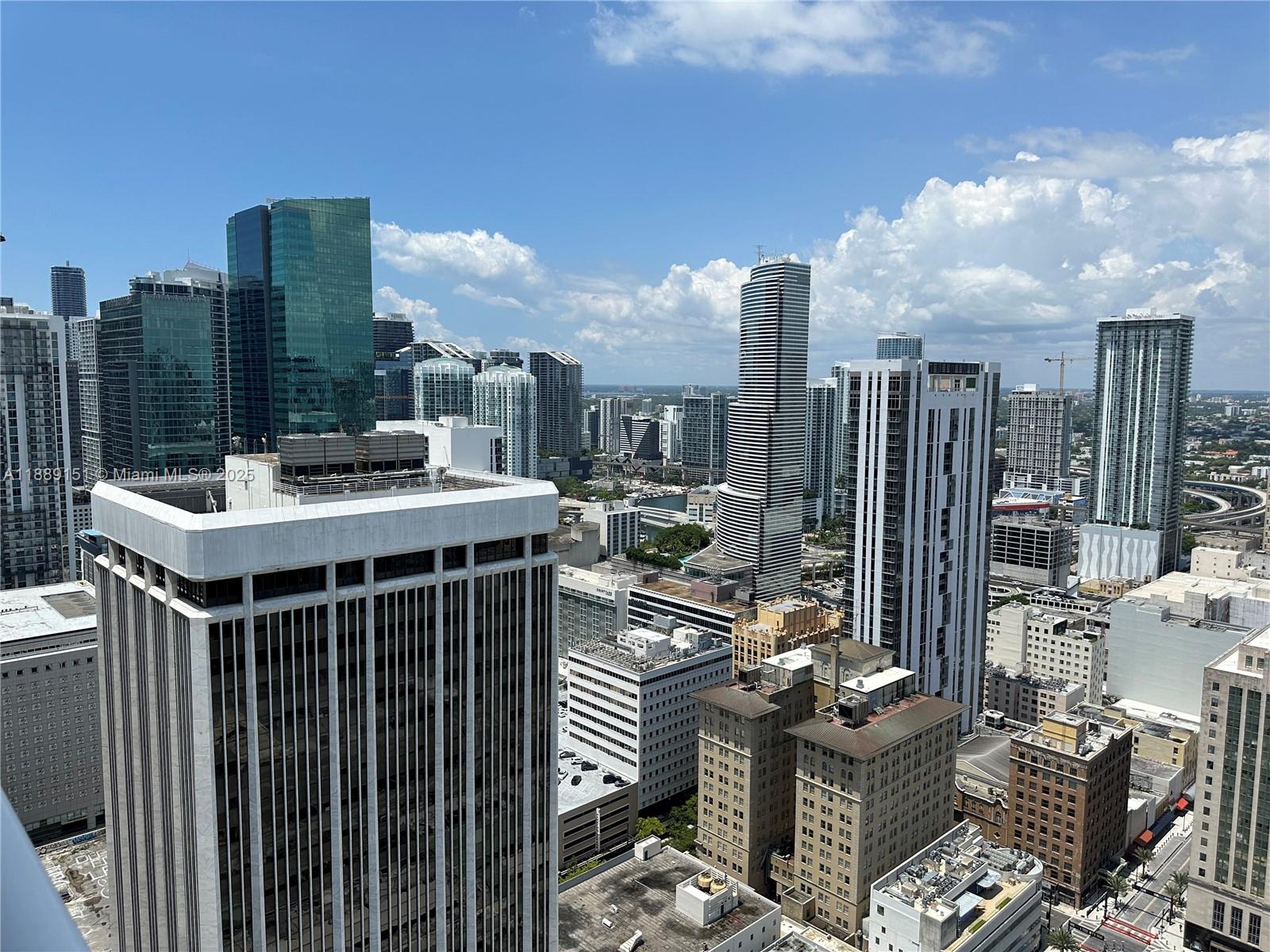 50 Biscayne Blvd #4305, Miami FL 33132