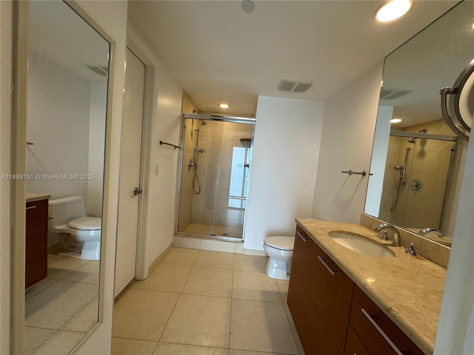 50 Biscayne Blvd #4305, Miami FL 33132