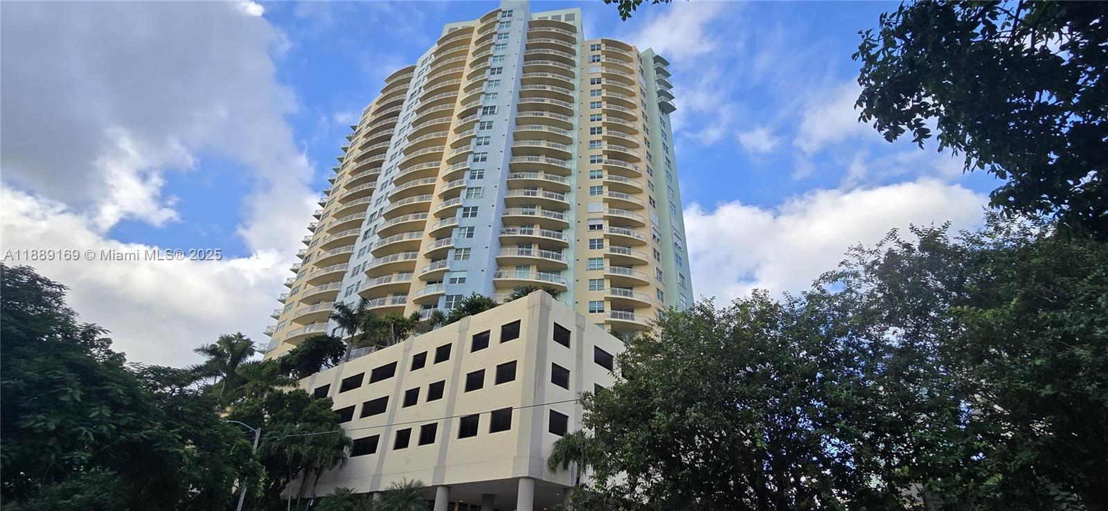 2475 Brickell Ave #1509, Miami FL 33129