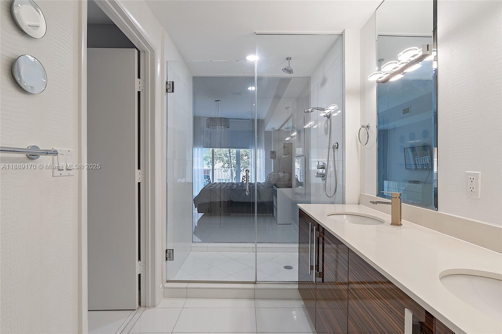 2020 N Bayshore #305, Miami FL 33137