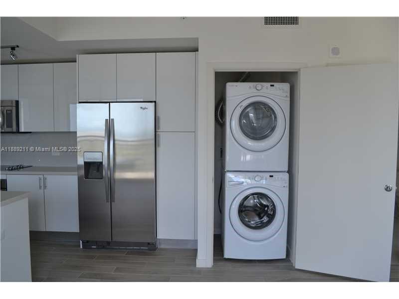 999 SW 1st Ave #2103, Miami FL 33130