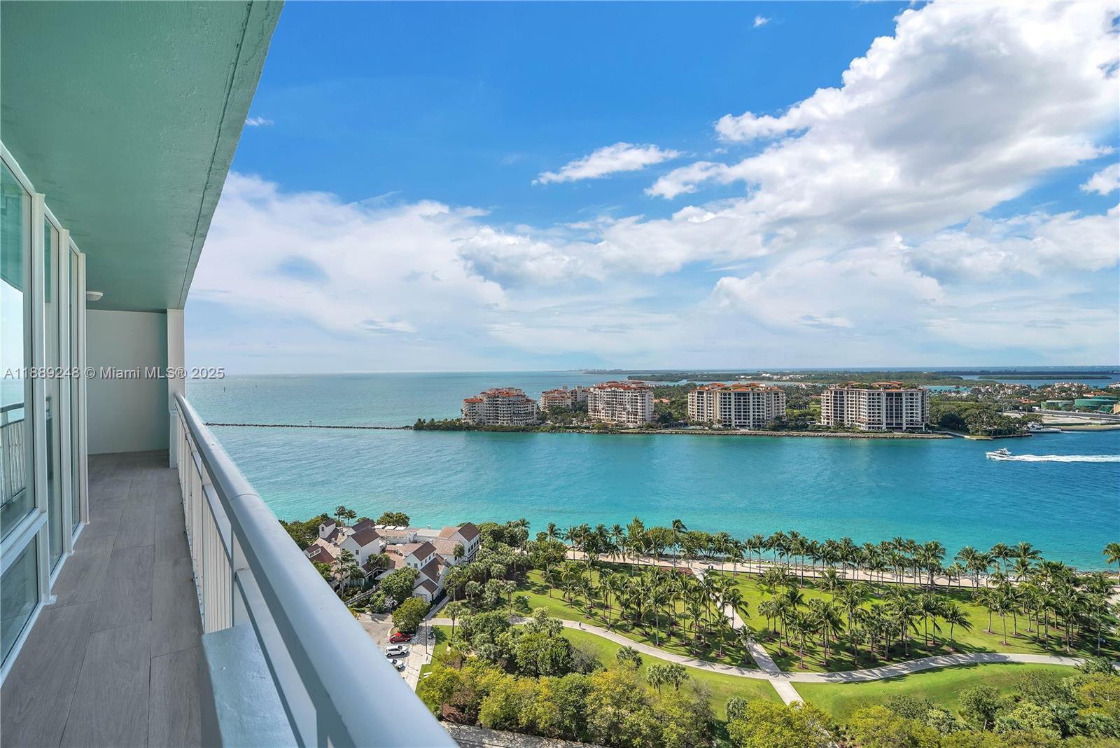 400 S Pointe Dr #2305, Miami Beach FL 33139