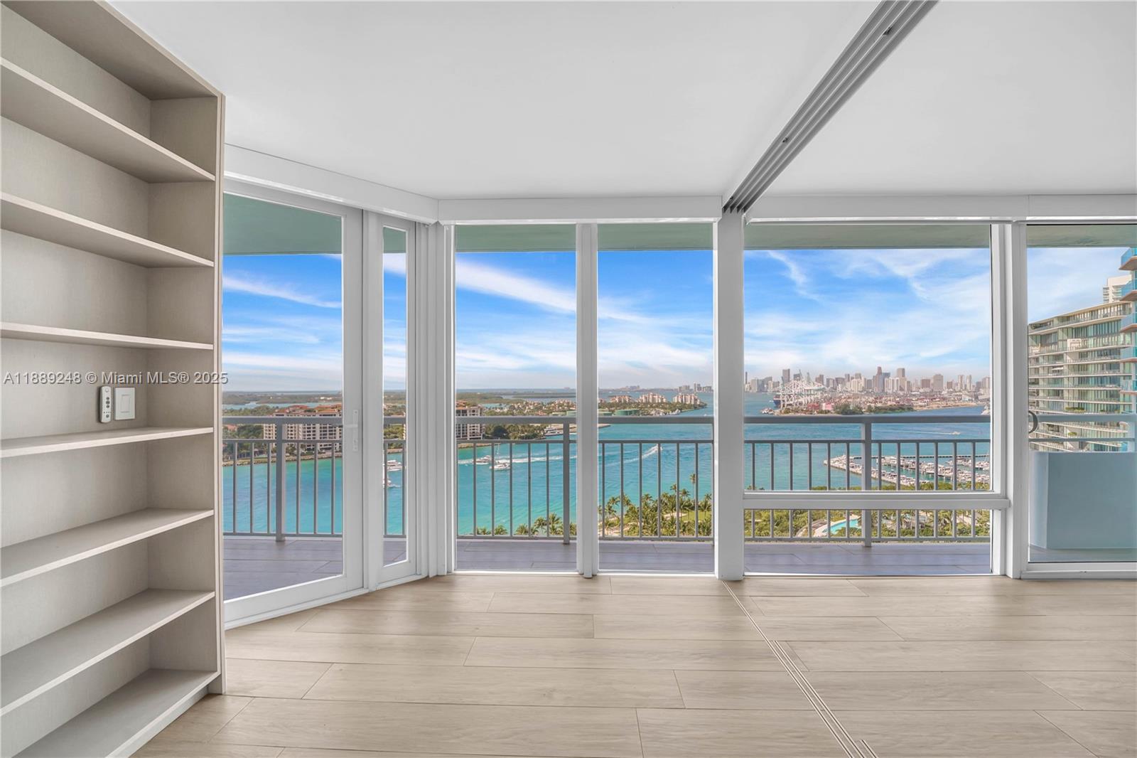 400 S Pointe Dr #2305, Miami Beach FL 33139