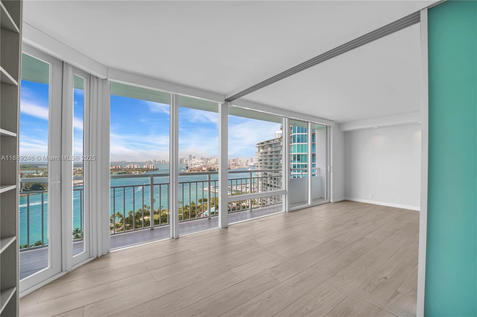 400 S Pointe Dr #2305, Miami Beach FL 33139