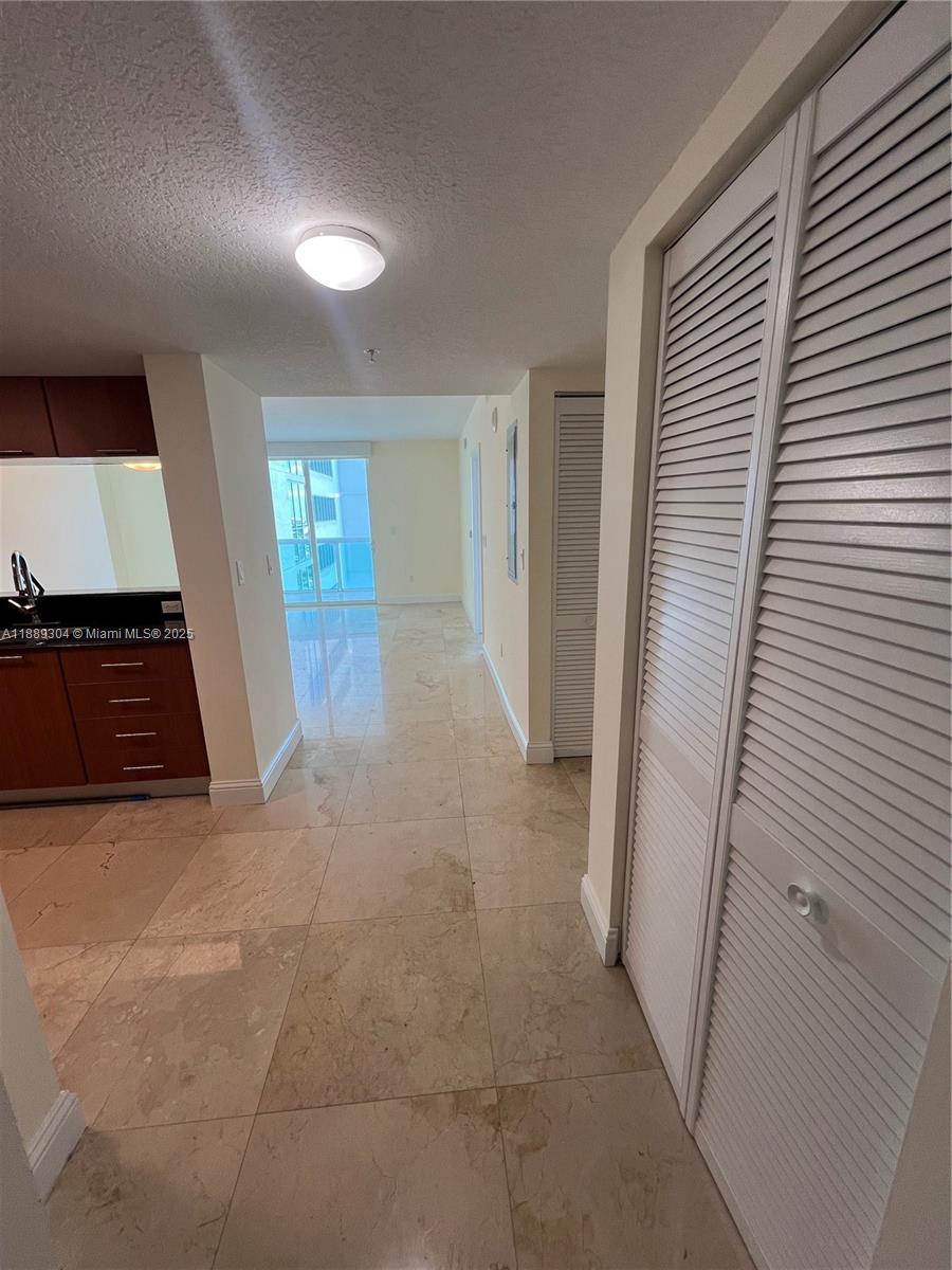 1800 N Bayshore Dr #2802, Miami FL 33132
