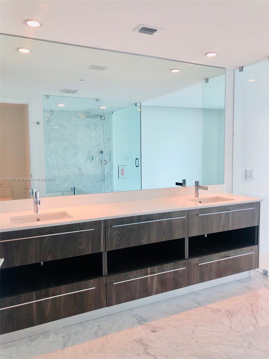 3131 NE 7TH AVENUE #2705, Miami FL 33137