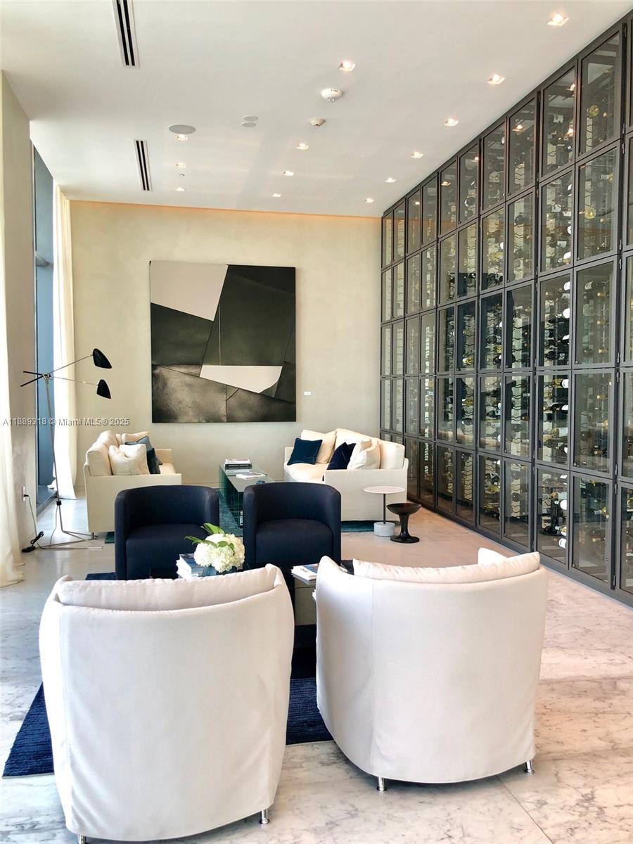 3131 NE 7TH AVENUE #2705, Miami FL 33137
