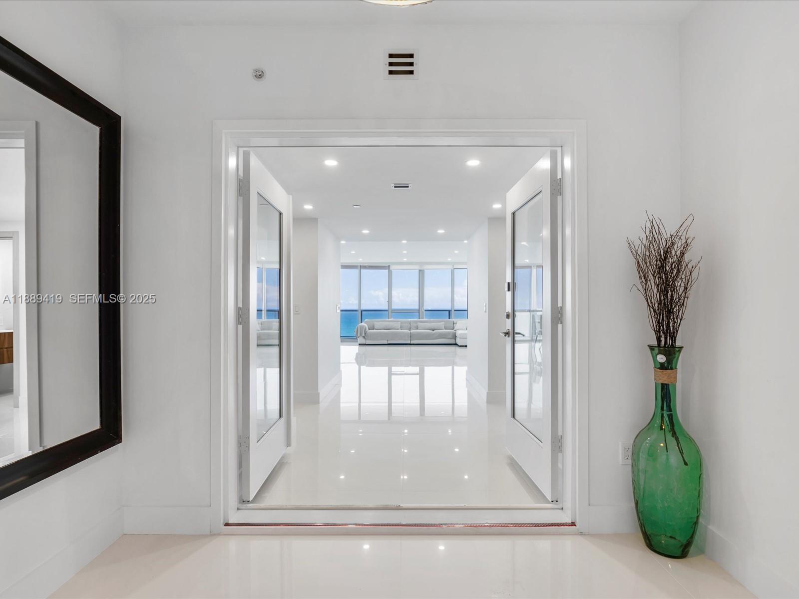 3101 S Ocean Dr #1608, Hollywood FL 33019