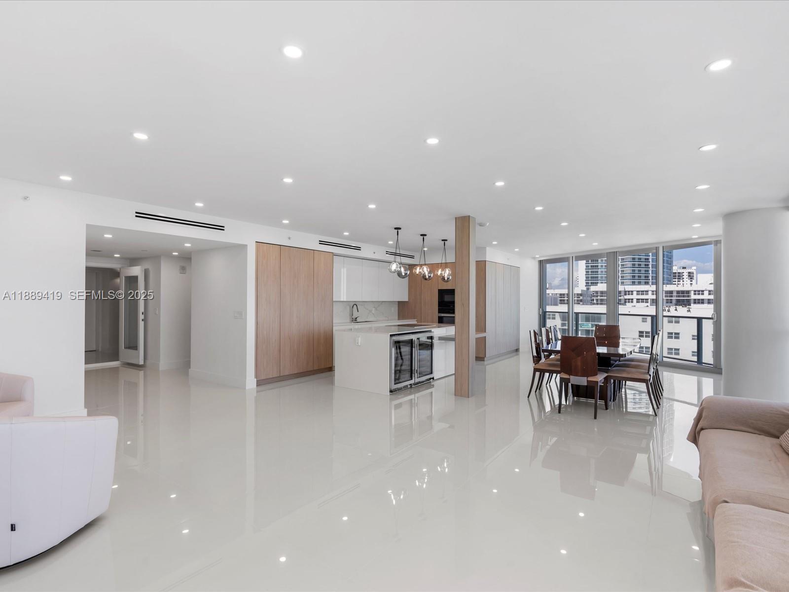 3101 S Ocean Dr #1608, Hollywood FL 33019