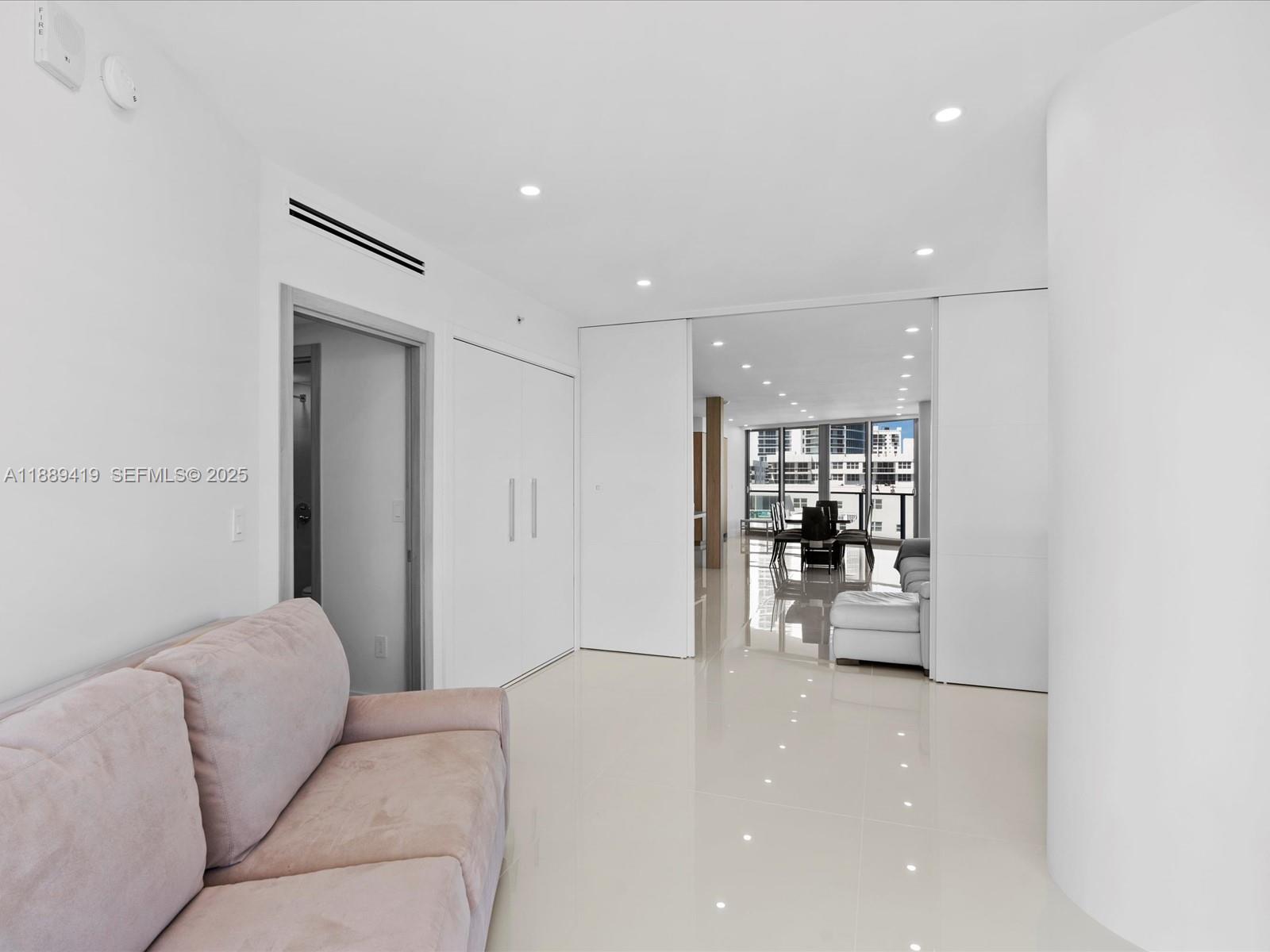 3101 S Ocean Dr #1608, Hollywood FL 33019
