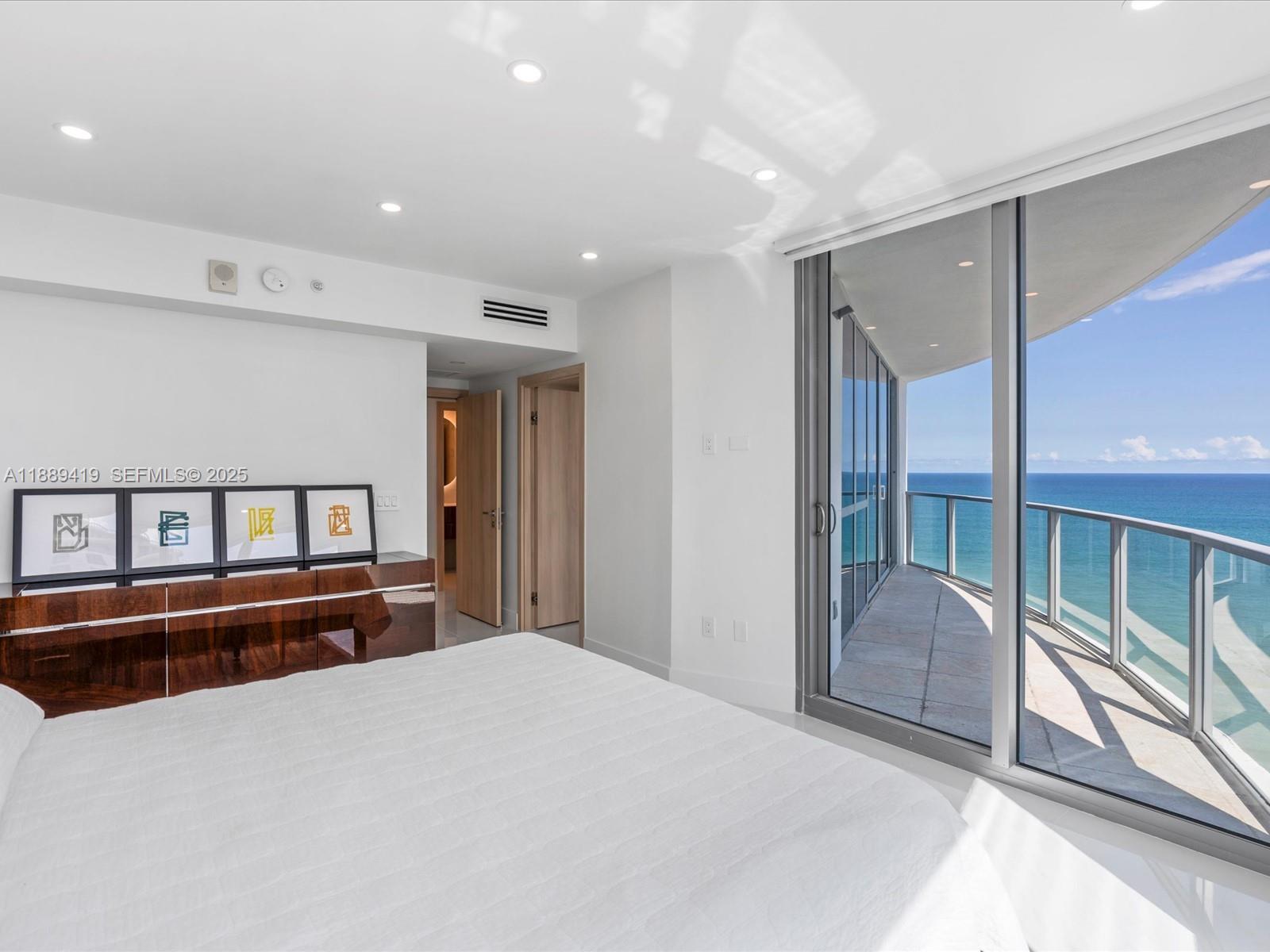 3101 S Ocean Dr #1608, Hollywood FL 33019