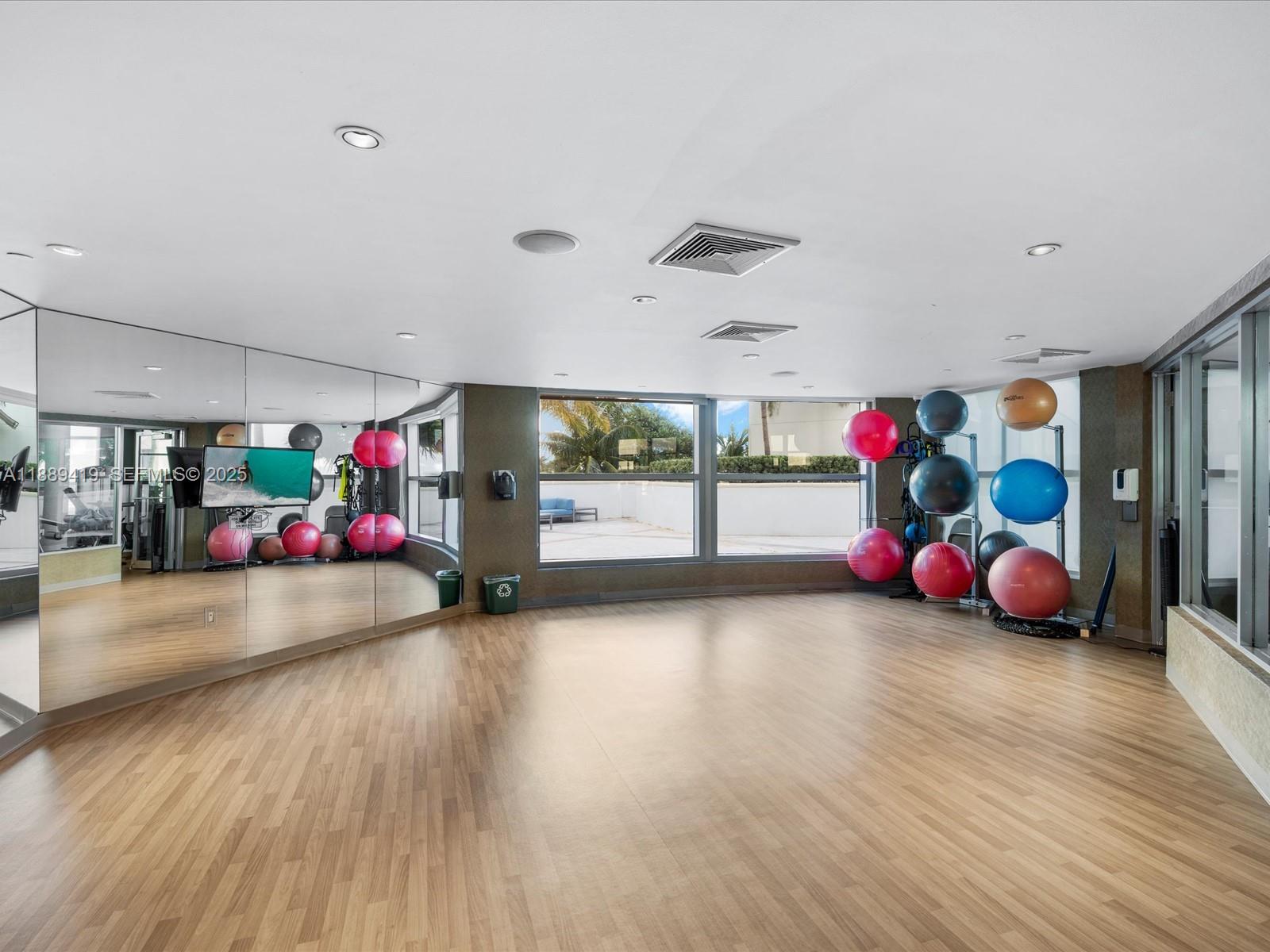 3101 S Ocean Dr #1608, Hollywood FL 33019