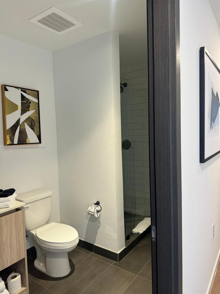 398 NE 5th St #2515, Miami FL 33132