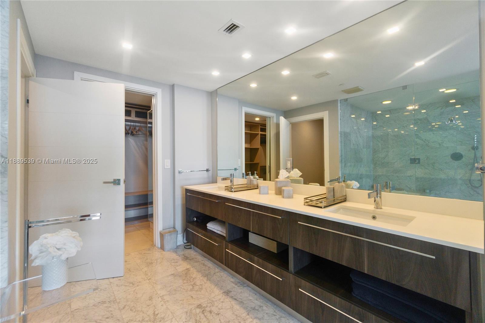 3131 NE 7th Ave #2106, Miami FL 33137