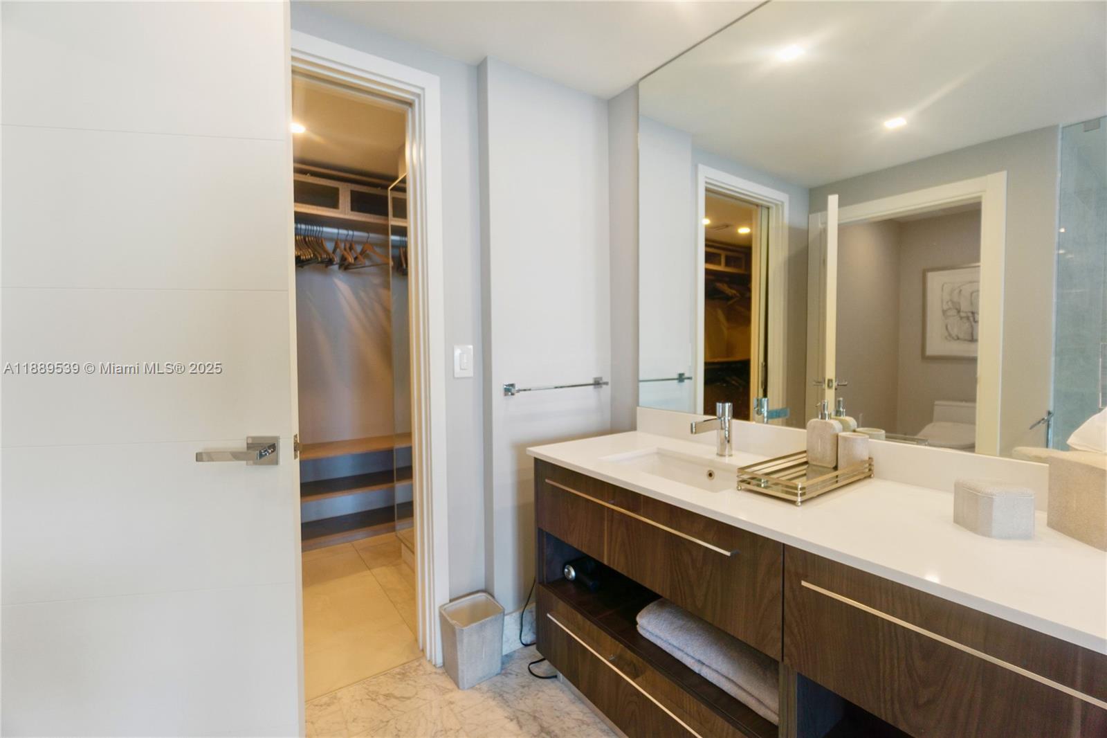 3131 NE 7th Ave #2106, Miami FL 33137