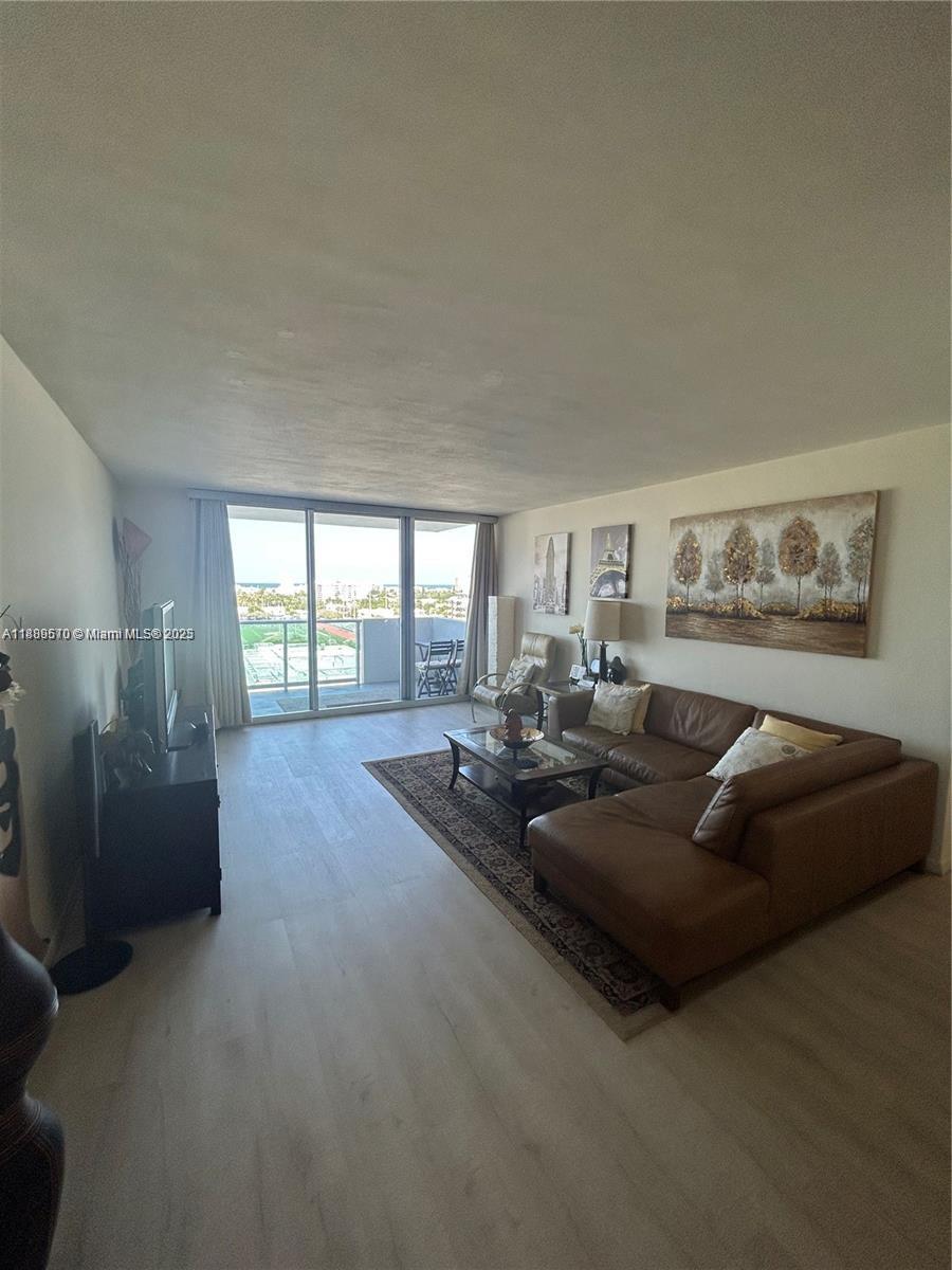 1200 West Ave #1008, Miami Beach FL 33139