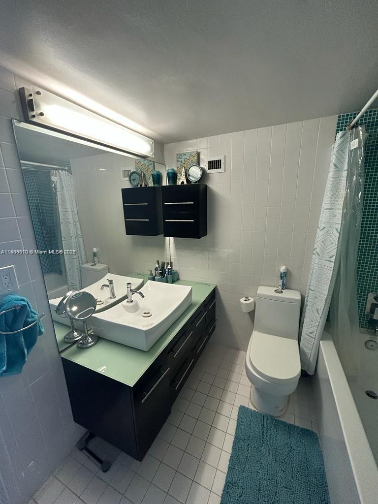 1200 West Ave #1008, Miami Beach FL 33139