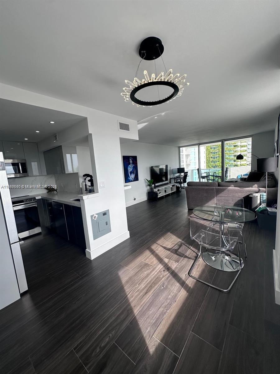1200 West Ave #916, Miami Beach FL 33139