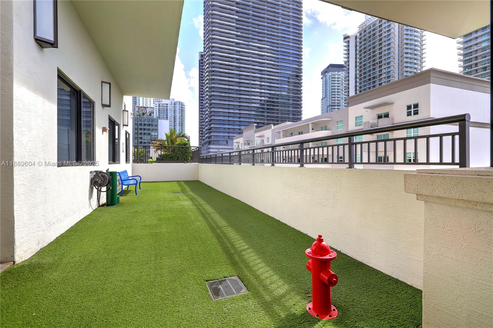 999 SW 1st Ave #2011, Miami FL 33130