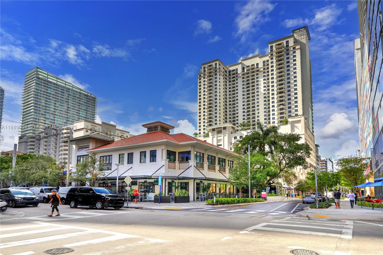 999 SW 1st Ave #2011, Miami FL 33130