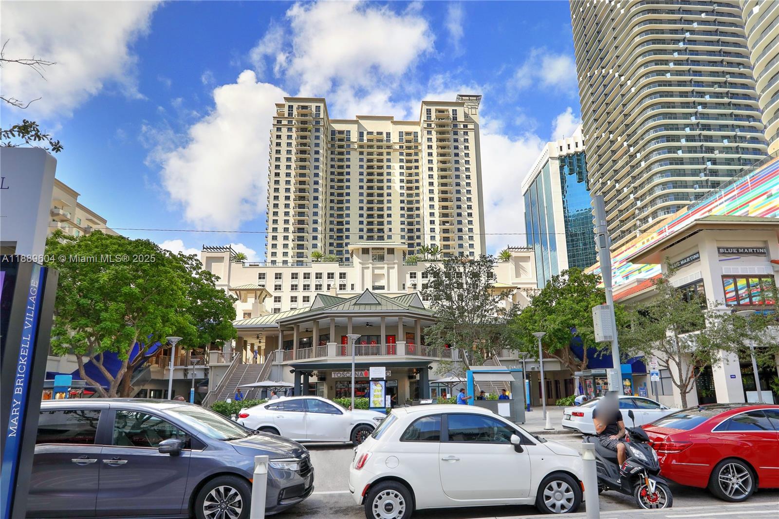 999 SW 1st Ave #2011, Miami FL 33130
