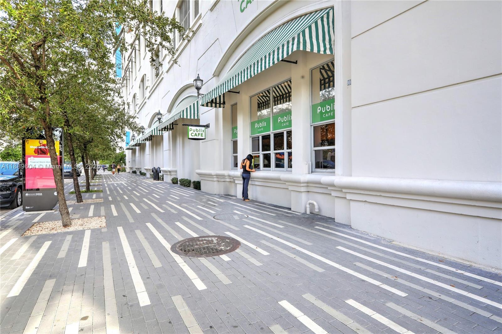999 SW 1st Ave #2011, Miami FL 33130