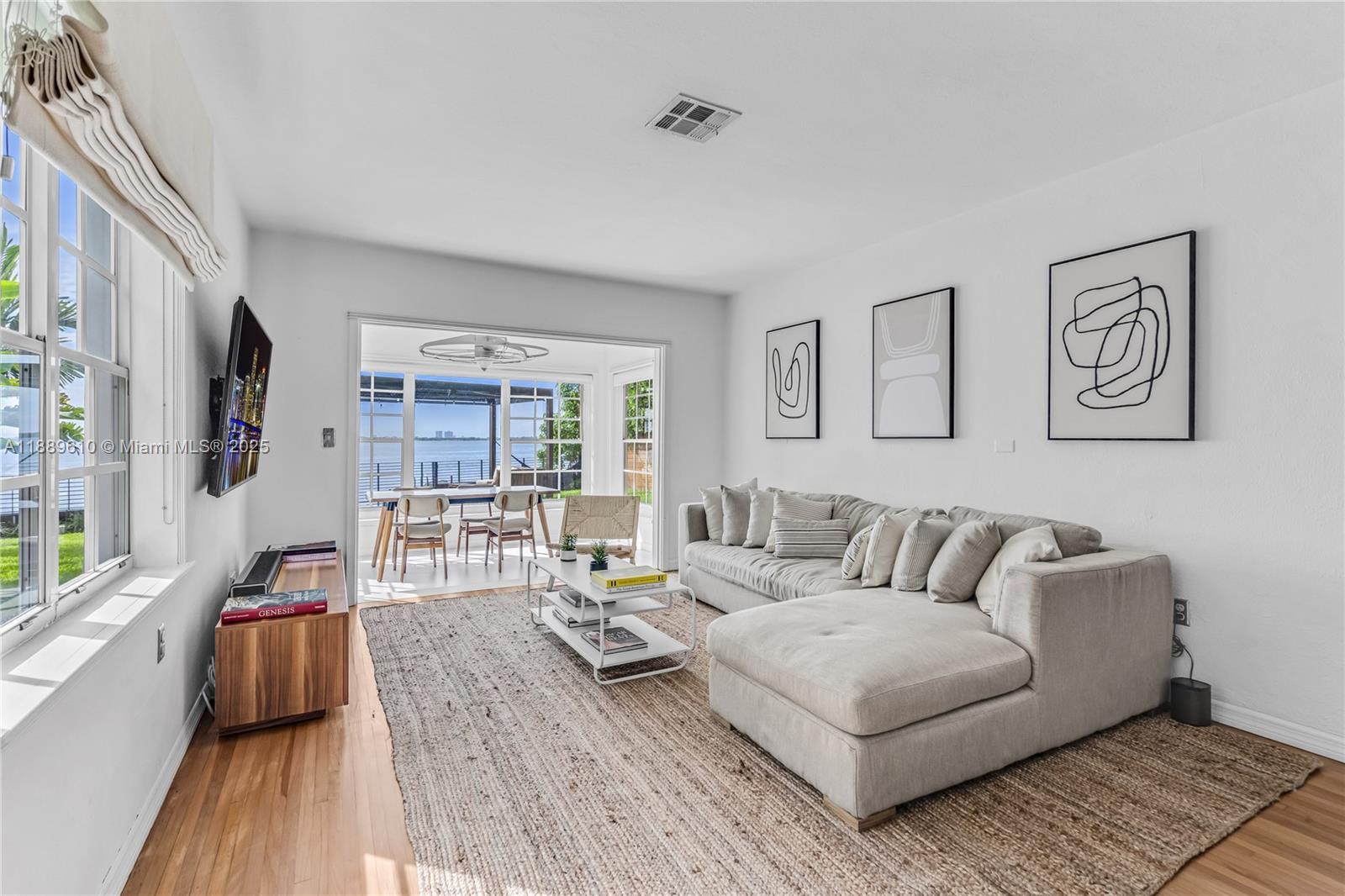 8 Century Ln, Miami Beach FL 33139