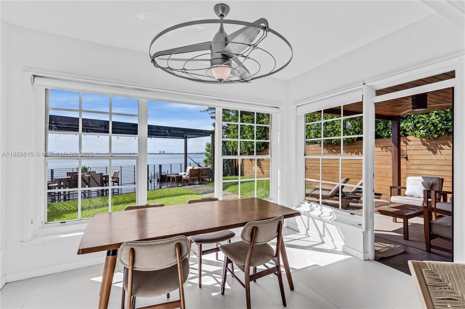 8 Century Ln, Miami Beach FL 33139