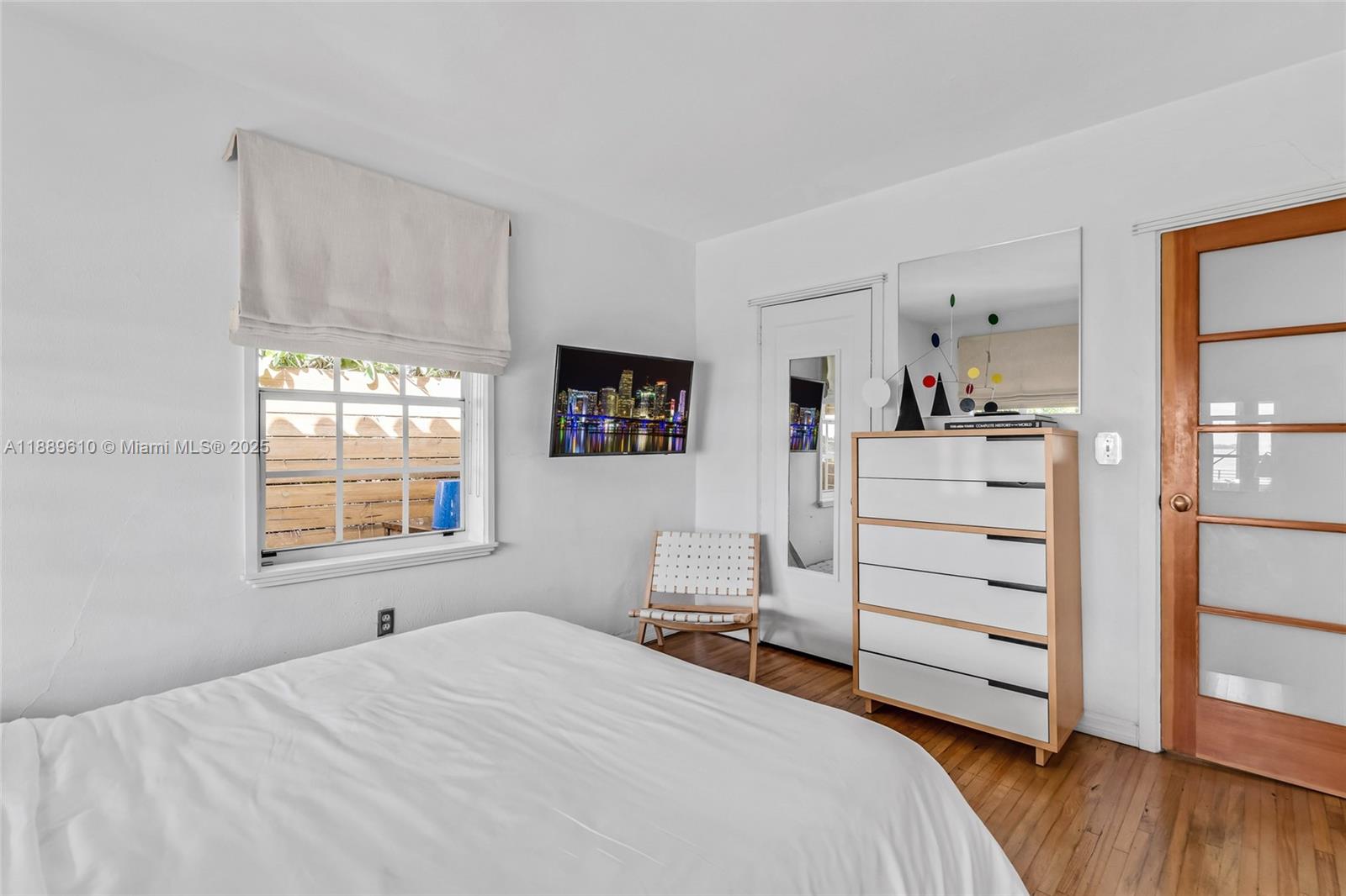8 Century Ln, Miami Beach FL 33139