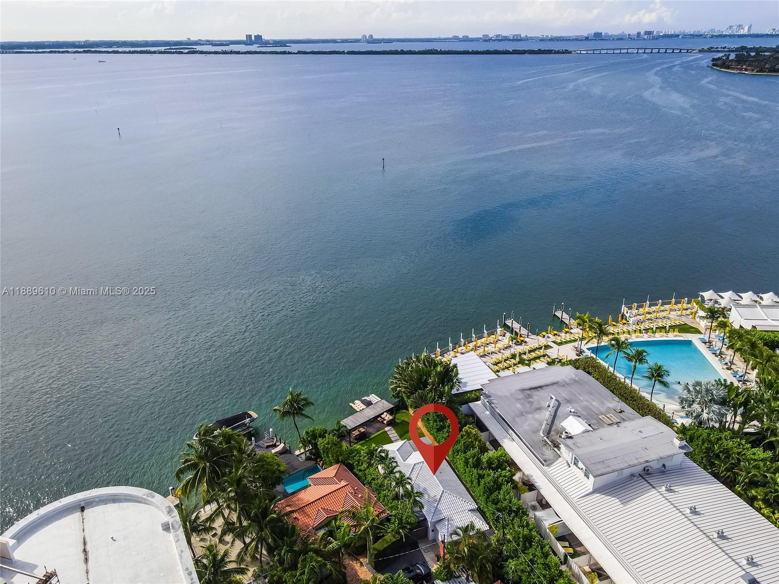 8 Century Ln, Miami Beach FL 33139