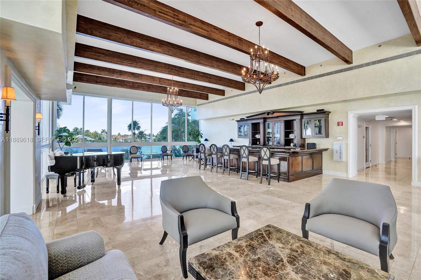 20281 E Country Club Dr #2110, Aventura FL 33180