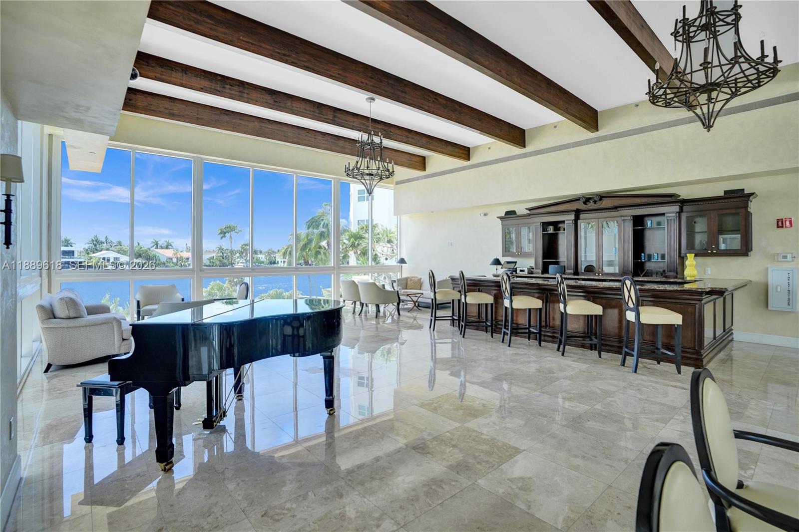 20281 E Country Club Dr #2110, Aventura FL 33180