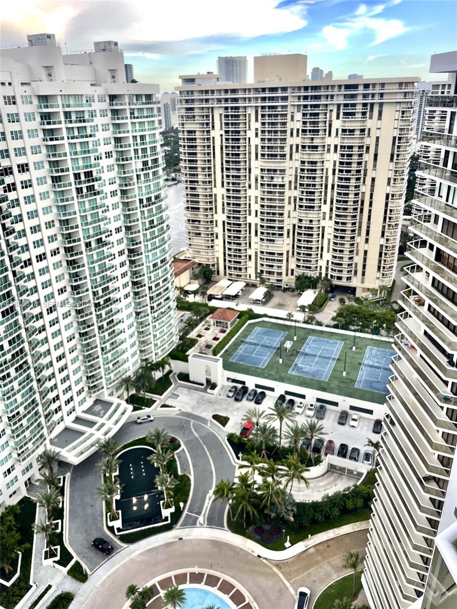 20281 E Country Club Dr #2110, Aventura FL 33180