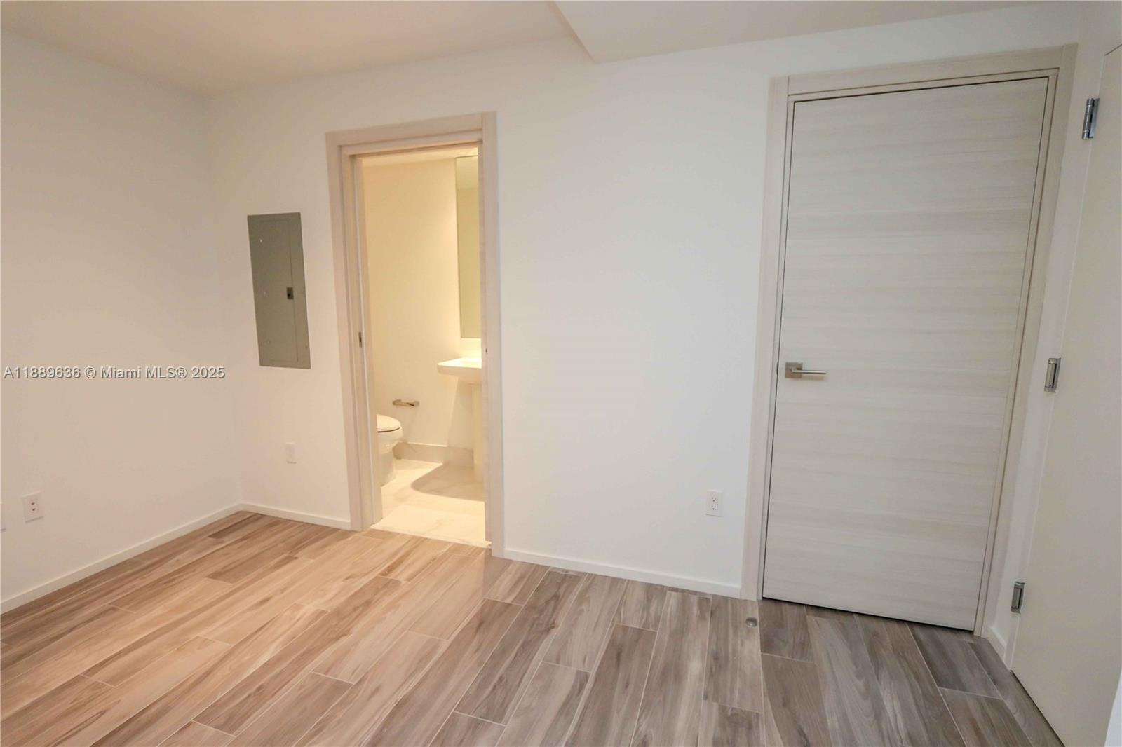 801 S Miami Ave #3606, Miami FL 33130