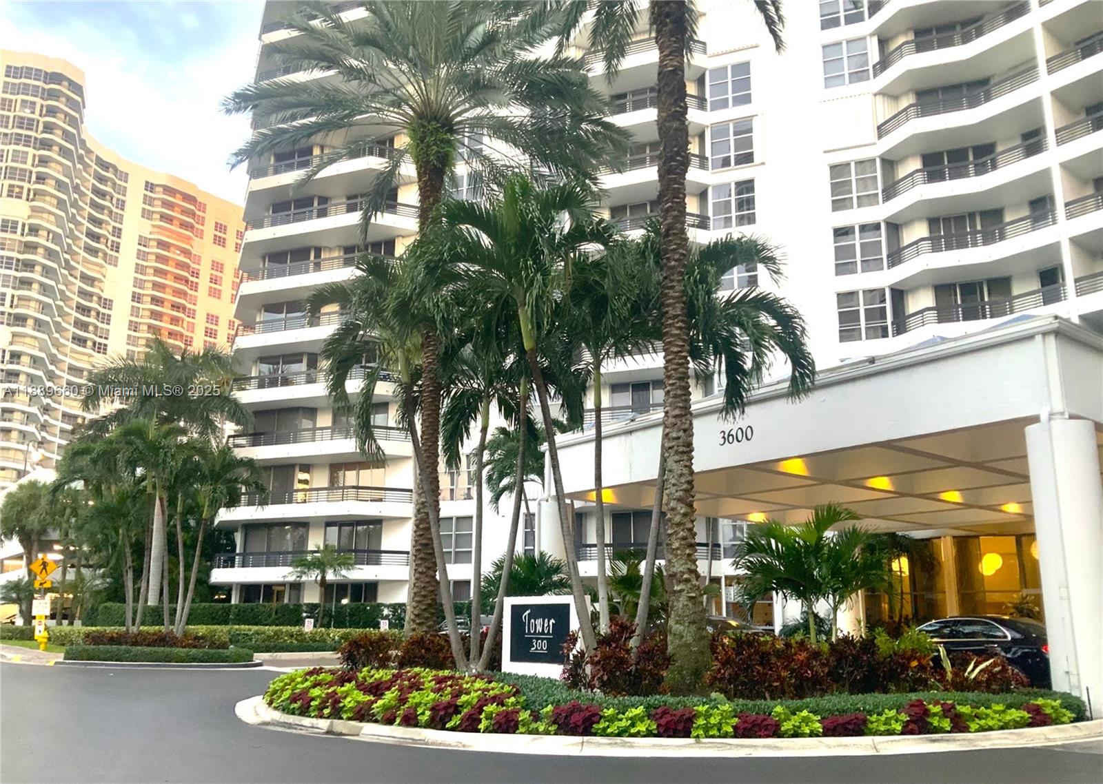 3600 Mystic Pointe Dr #1801, Aventura FL 33180