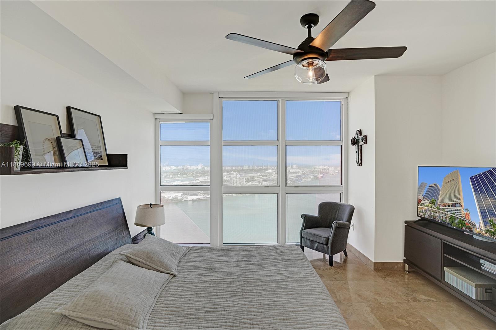 50 Biscayne Blvd #3908, Miami FL 33132