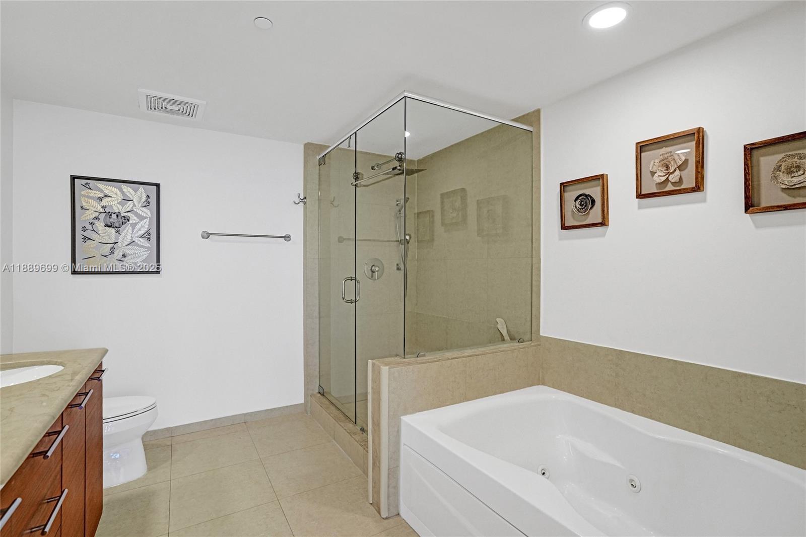 50 Biscayne Blvd #3908, Miami FL 33132